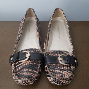 Anne Klein leather animal print flats 9.5M